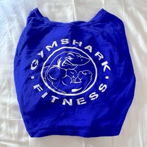 Gym shark crop top